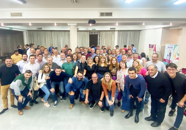 Exigimos que se paguen en efectivo los bonos por coparticipación